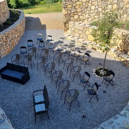 Semesteranläggning (resort) Shamare & Wellness Hrpelje