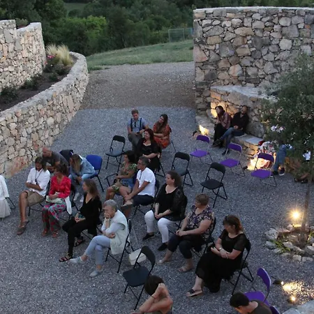 Shamare & Wellness منتجع