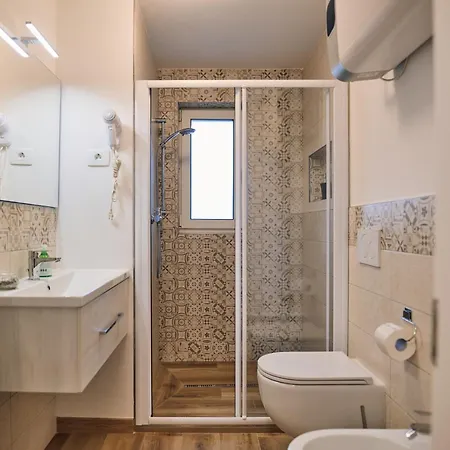 Shamare & Wellness *