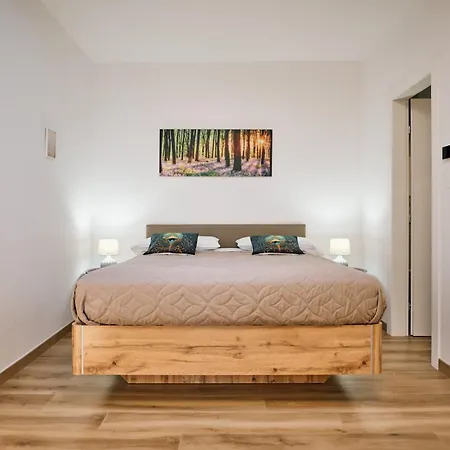 Shamare & Wellness * Hrpelje