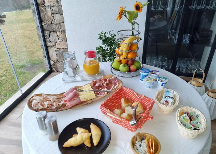 Shamare & Wellness * Hrpelje