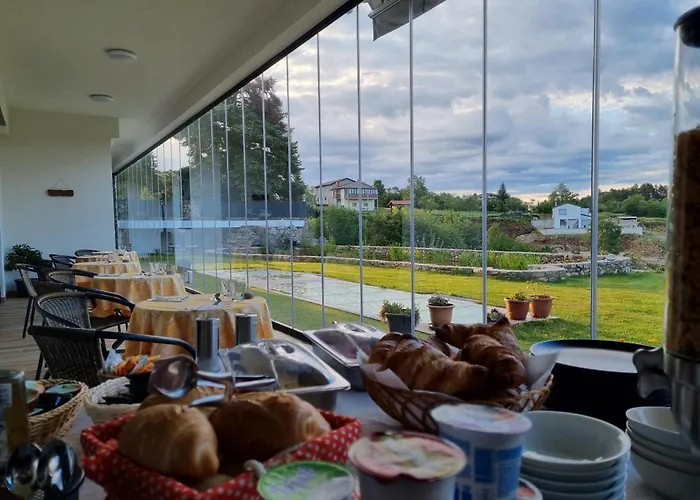 Shamare & Wellness Semesteranläggning (resort) *